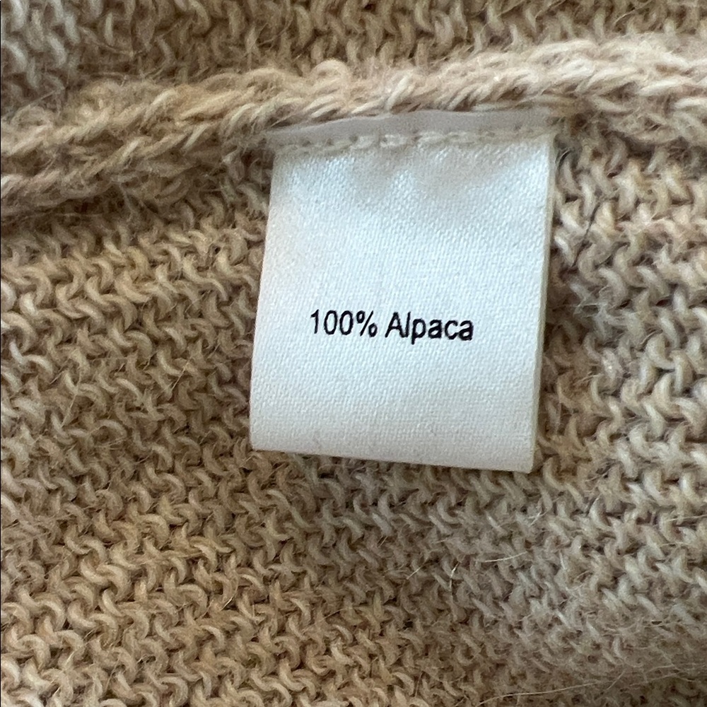 Ali Golden 100% Alpaca Button-Up Oversized Cardigan - Picture 2 of 12